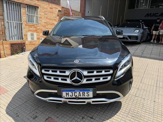 MERCEDES-BENZ GLA 200 1.6 CGI FLEX ADVANCE 7G-DCT